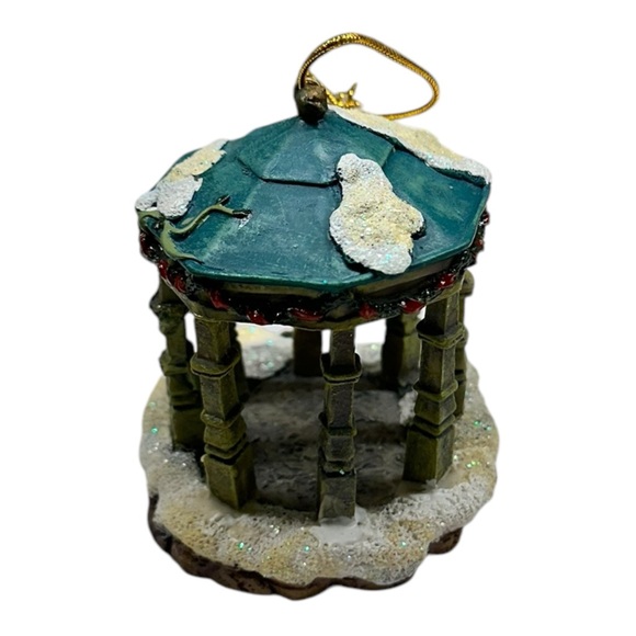 Thomas Kinkade Christmas “Sweetheart Gazebo” 2002 Kurt Adler ornament - Picture 3 of 7